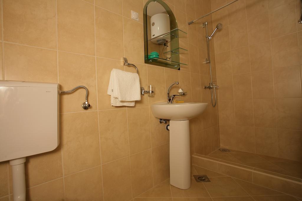 Apartments Cejovic 울친 객실 사진