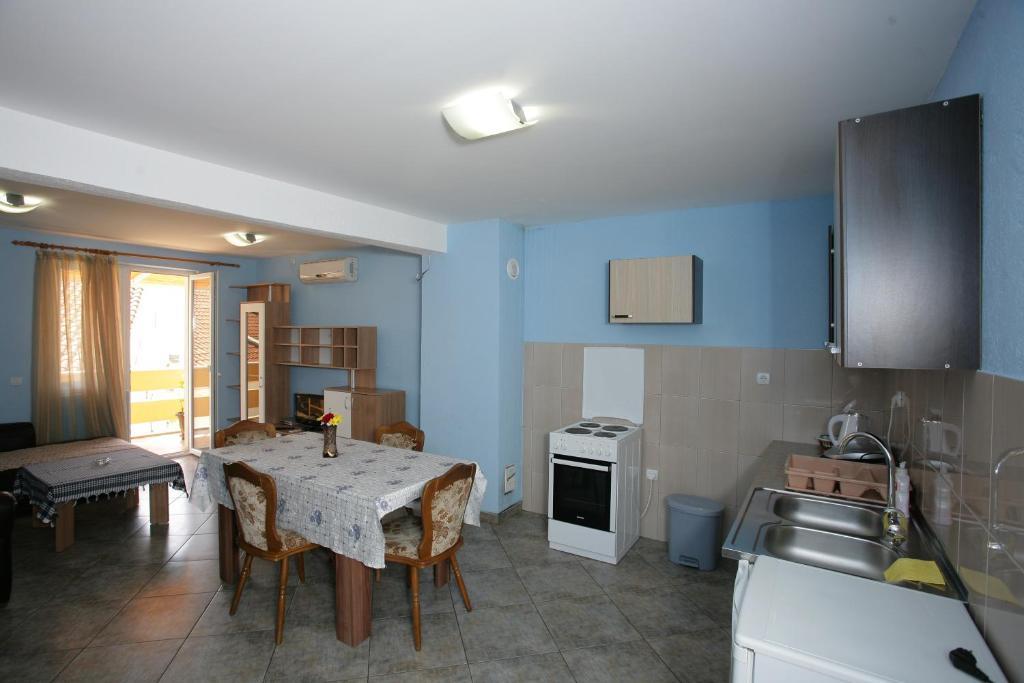 Apartments Cejovic 울친 객실 사진
